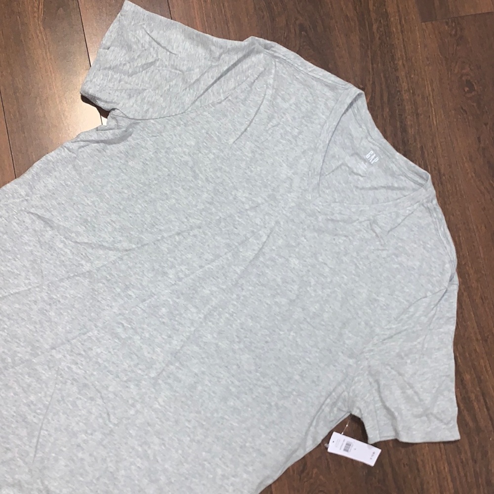 GAP men’s gray t-shirt size L
